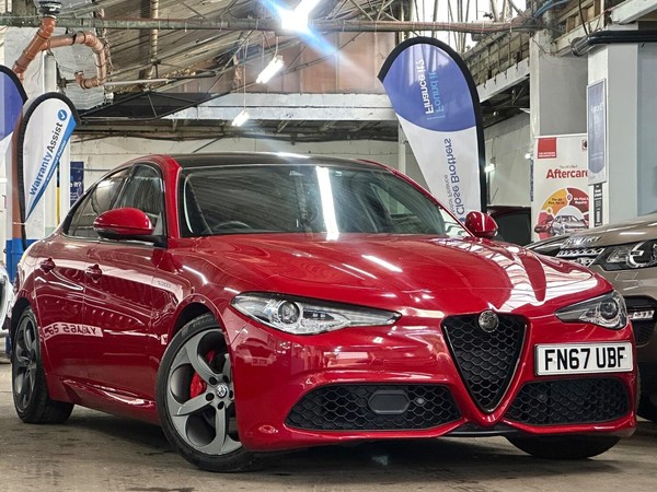 Alfa Romeo Giulia 2.0T Veloce...