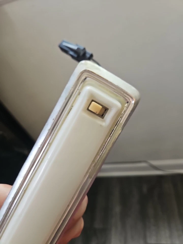 77 80 81 82 83 84 85 Oldsmobile Regency 98 Olds Delta 88 Gm Dome Light Maplight  - Image 3 of 4