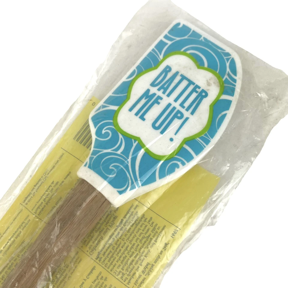 New Retired Pampered Chef Blue Flexible Scraper Spatula NIP Bamboo Desserts 1697 - Image 2 of 4