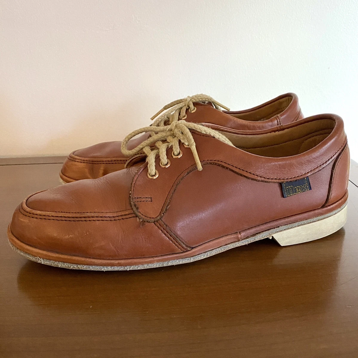 Vintage mens 2024 bowling shoes