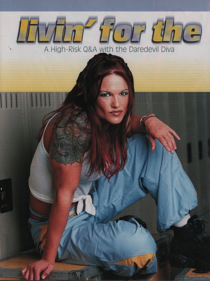 WWF Magazine 12/2001 Lita Poster WWE Divas Ivory Trish Stratus + Picture - Image 4 of 4