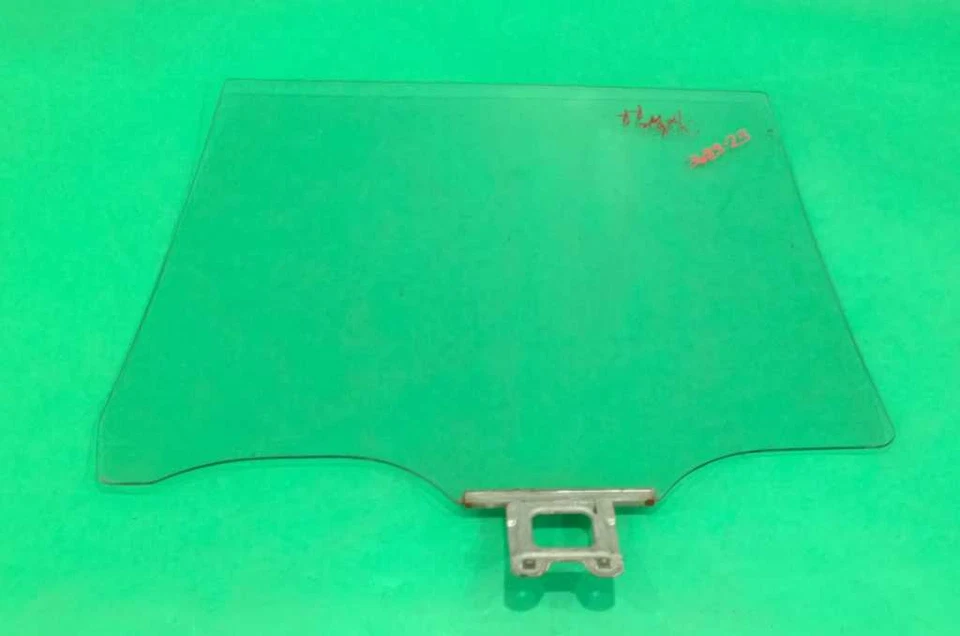 85 86 PARK AVENUE ELECTRA PASSENGER RIGHT REAR WINDOW DOOR GLASS OEM 3683-23 Foto 2 de 3