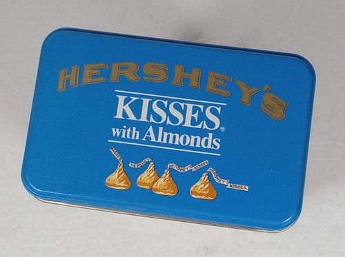 Hershey's Kisses with Almonds Tin Hometown Series Canister #6 VTG 1990 - Picture 3 of 7