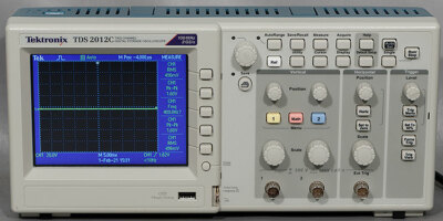Tektronix TDS2012C/TDS 2012C 100 MHz 2 GS/s 2-Chan. Digital 