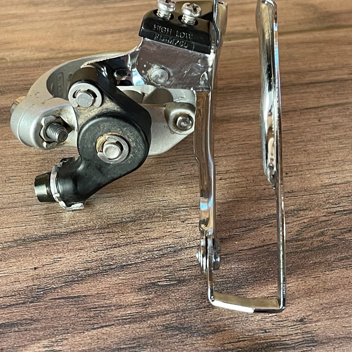 Dérailleur Avant Shimano Deore XT FD-M760 9v - Top Pull 34,9mm - Occasion