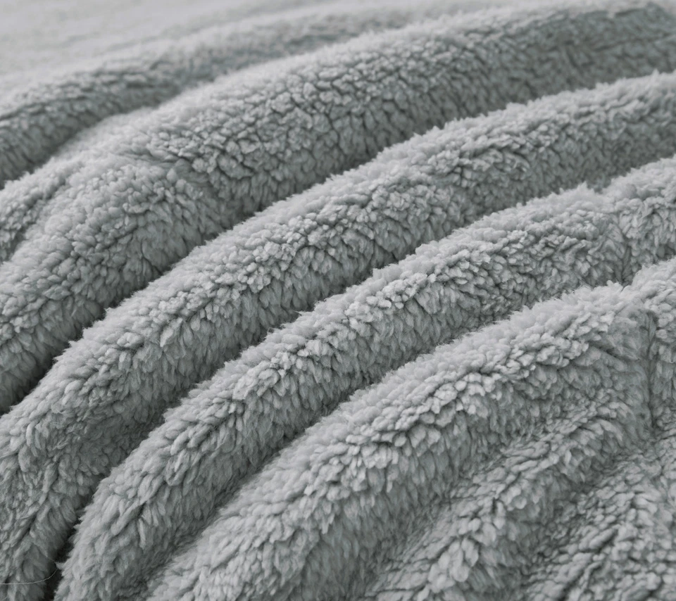 Wynne 3-Piece Honeycomb Reversible Double Sided Sherpa Comforter Set - Image 3 of 4