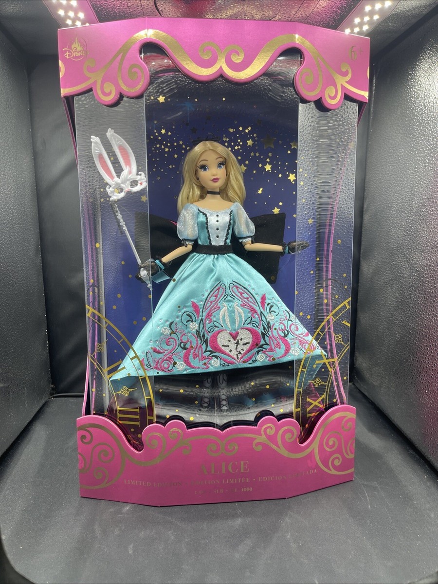 Disney D23 Expo Alice In Wonderland Midnight Masquerade Disney D23 Expo Alice In Wonderland Midnight Masquerade