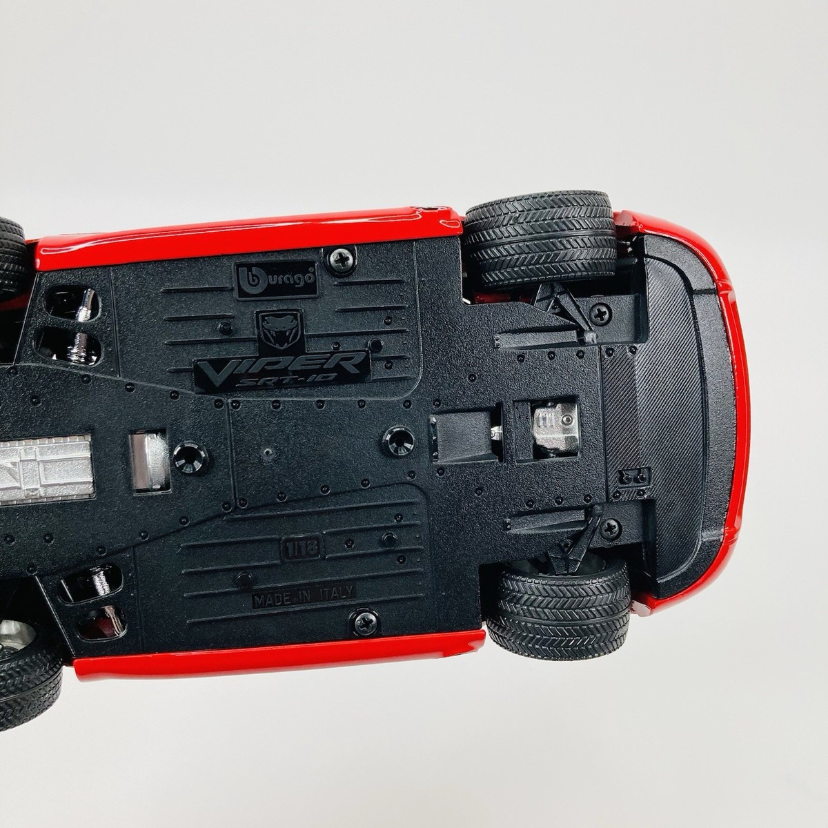 Burago Dodge Viper SRT-10 1/18 Scale Red Made In Italy Bburago