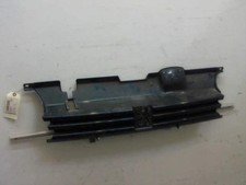 Calandre Peugeot 405