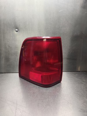 03-06 Lincoln Navigator Rear left Quarter Panel Tail Light Assembly 2L7X13B505A