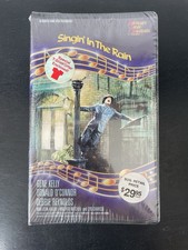 Singing In The Rain VHS Classic Musicals Collection Clam Shell Case New SEALED