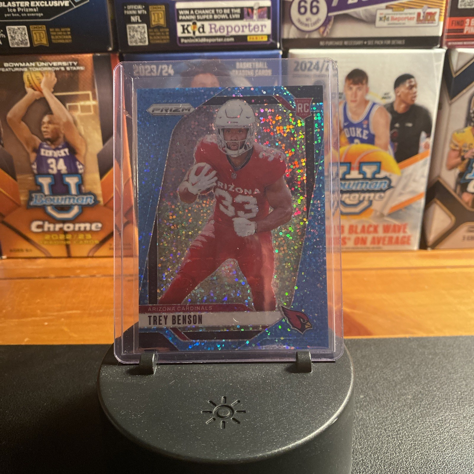 2024 Panini Prizm - Rookies Trey Benson #392 Blue Sparkle Prizm /96 (RC)