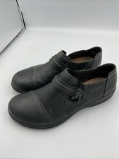 Clarks Cheyn Madi Black Leather Slip On Shoes Size 8.5 Women  s Round Toe