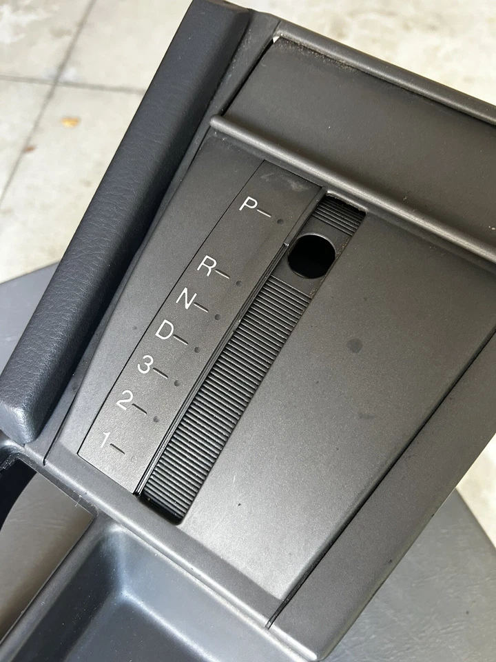 Conjunto consola central Alfa Romeo 164 NOS 87-92 Foto 2 de 4