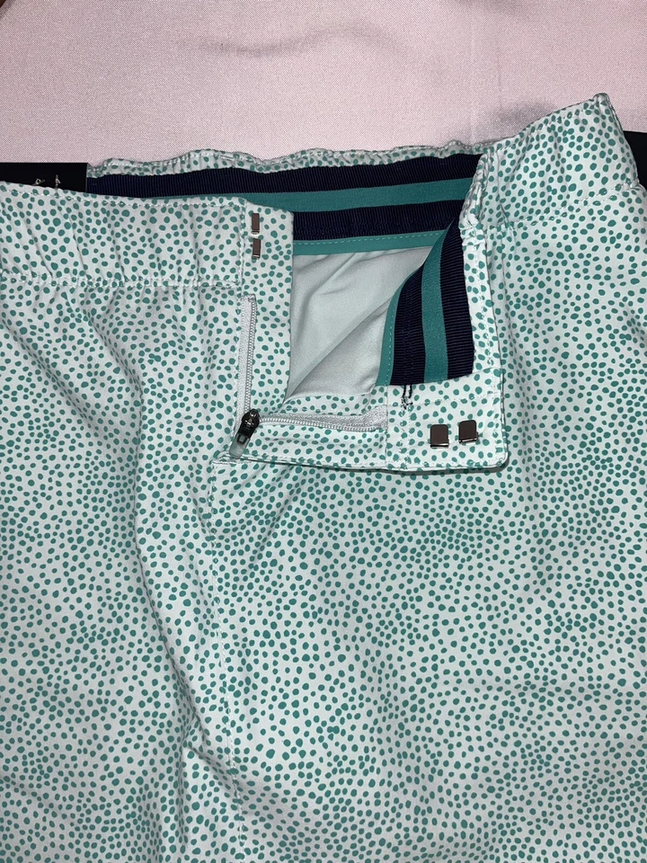 Pantalón corto de golf Under Armour para mujer UA Links verde menta bolsillos 1370130 talla 6 $75 Foto 4 de 4