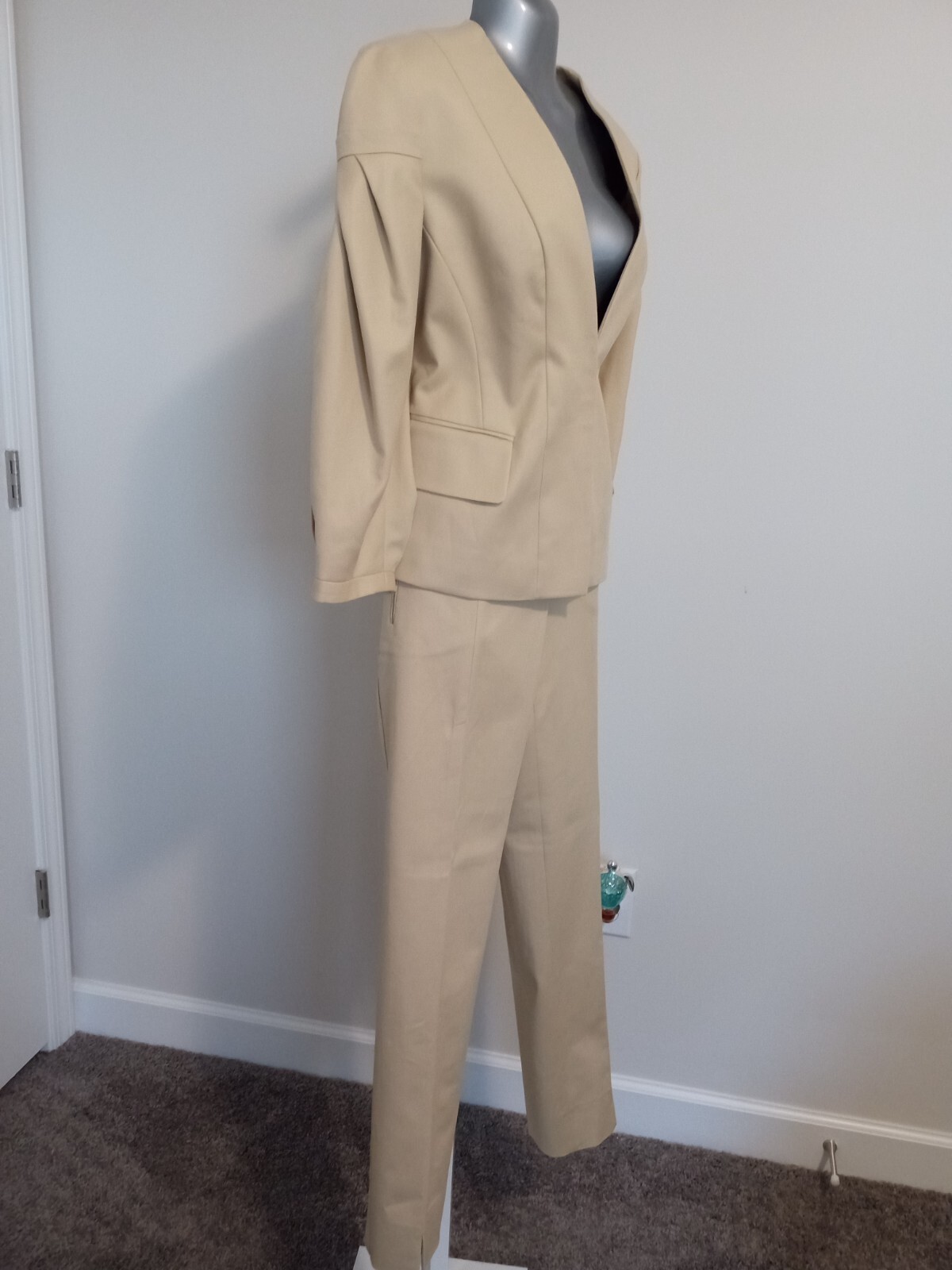 Picture 4 of 19