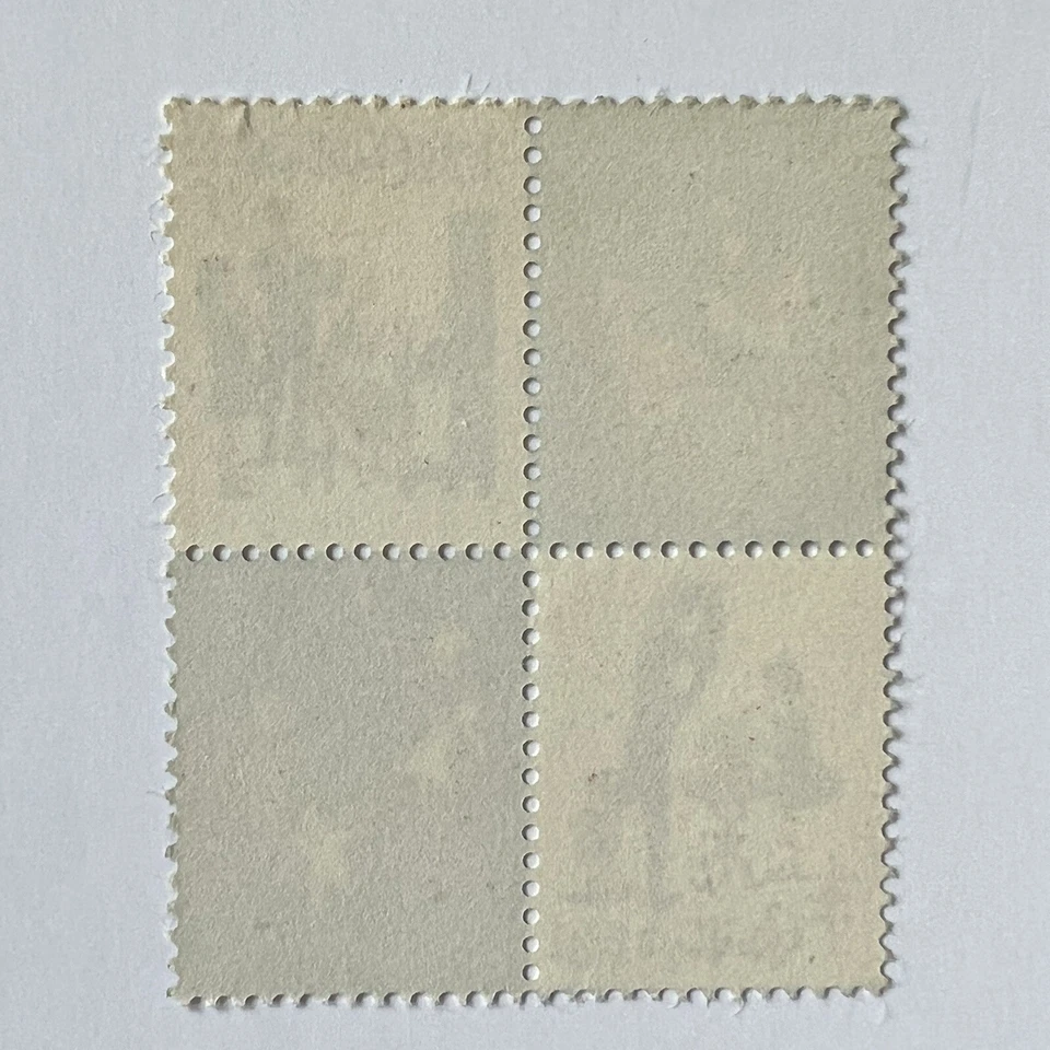 ERROR 1961 CHRISTMAS SEAL BLOCK WITH BLUE DOT NEAR SHOULDER MNH - Image 4 of 4