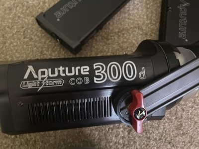 Aputure Light Storm COB C300D  TESTED