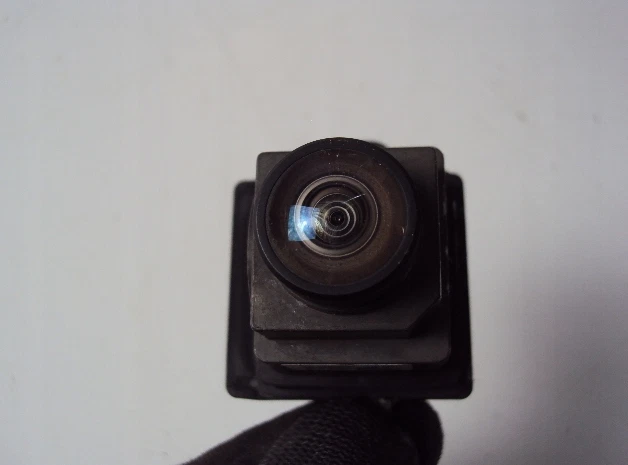 Telecamera posteriore Mini Cooper F55 FL 18R parte originale 90735302 - Immagine 2 di 4