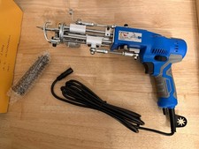 AK-V AK5 Cut and Loop Tufting Gun. NEW  ON HAND  USA PLUG  Digital Display.