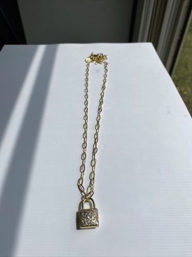 Vintage Gold Toned Lock Pendant Charm Paperclip Chain - Picture 2 of 8