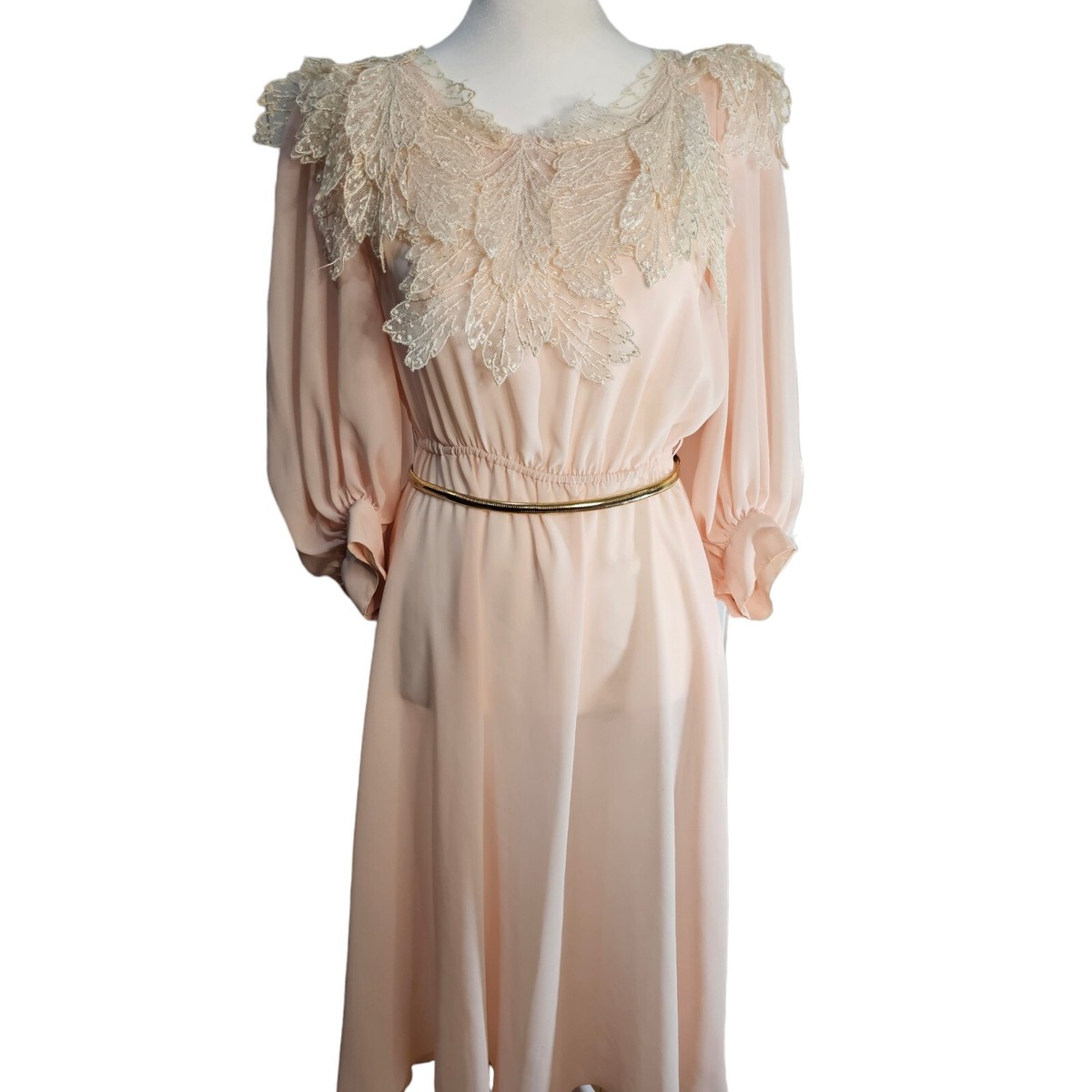 AMERI SMOKE FLOWER FLARE DRESS AMERI SMOKE FLOWER FLARE DRESS 未