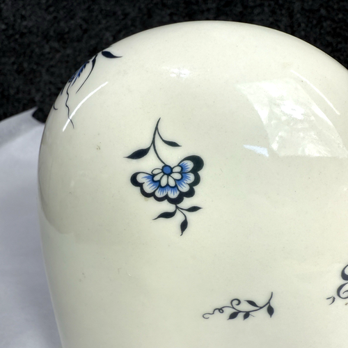 VINTAGE JONAL QUARTZ MANTLE CLOCK Blue Floral Delft Style Pattern Works Great - Picture 4 of 13