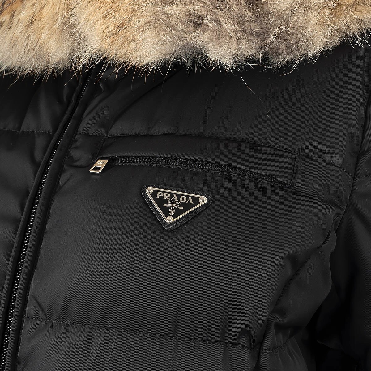 68544 auth PRADA black nylon FUR TRIM QUILTED DOWN Puffer 68544 auth PRADA black nylon FUR TRIM QUILTED DOWN Puffer