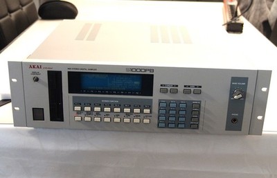 AKAI professional S1000PB Midi Stereo Digital Sampler / B