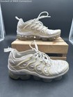 Authentic Nike Sneaker Unisex Adults White Casual Shoes - US 8 — photo 3