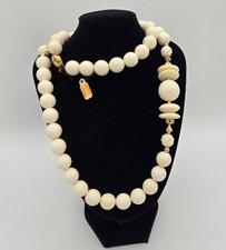 Collana di perle intagliate vintage Sax Fifth Avenue 32"