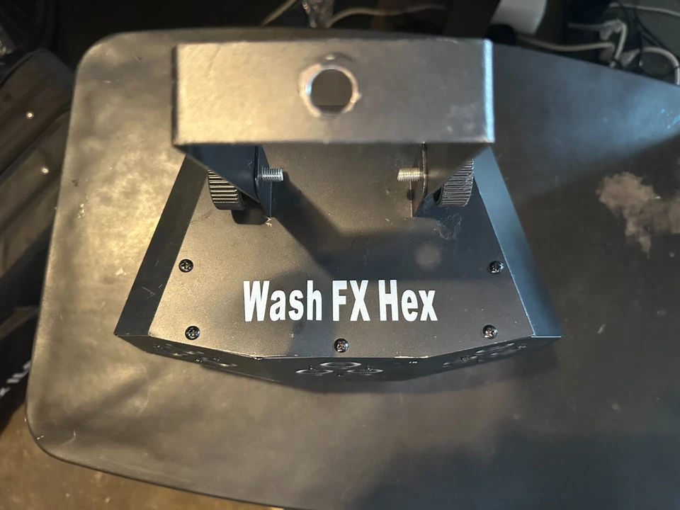 CHAUVET WASH FX HEX Multi-Purpose RGBAW+UV LED Chase, Blinder Wash FX Light - Image 2 of 3