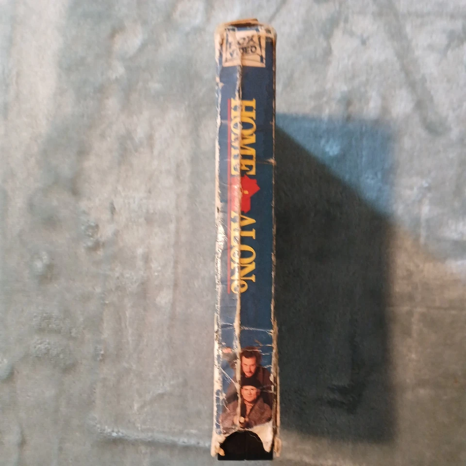 Home Alone (VHS, 1991) Pre-owned Box okay tape great condition - Image 2 of 4
