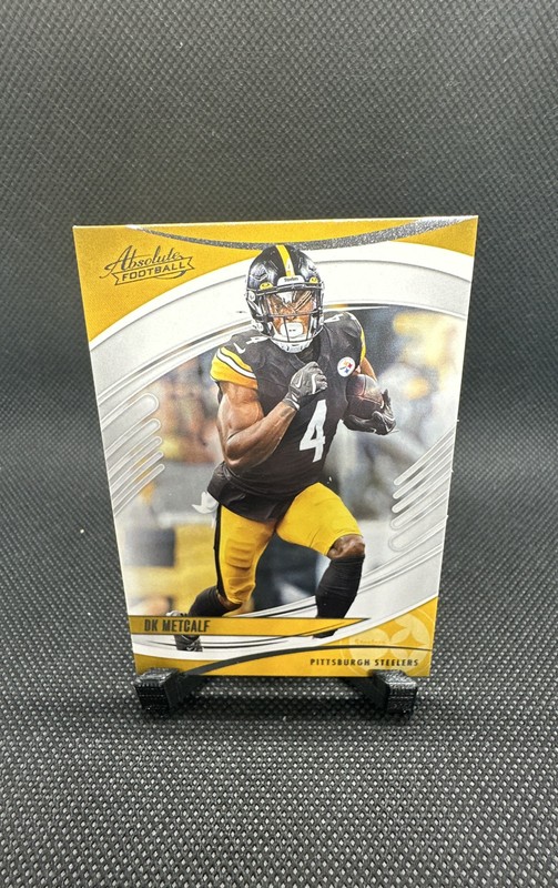 2025 Panini Absolute - DK Metcalf #78 Pink
