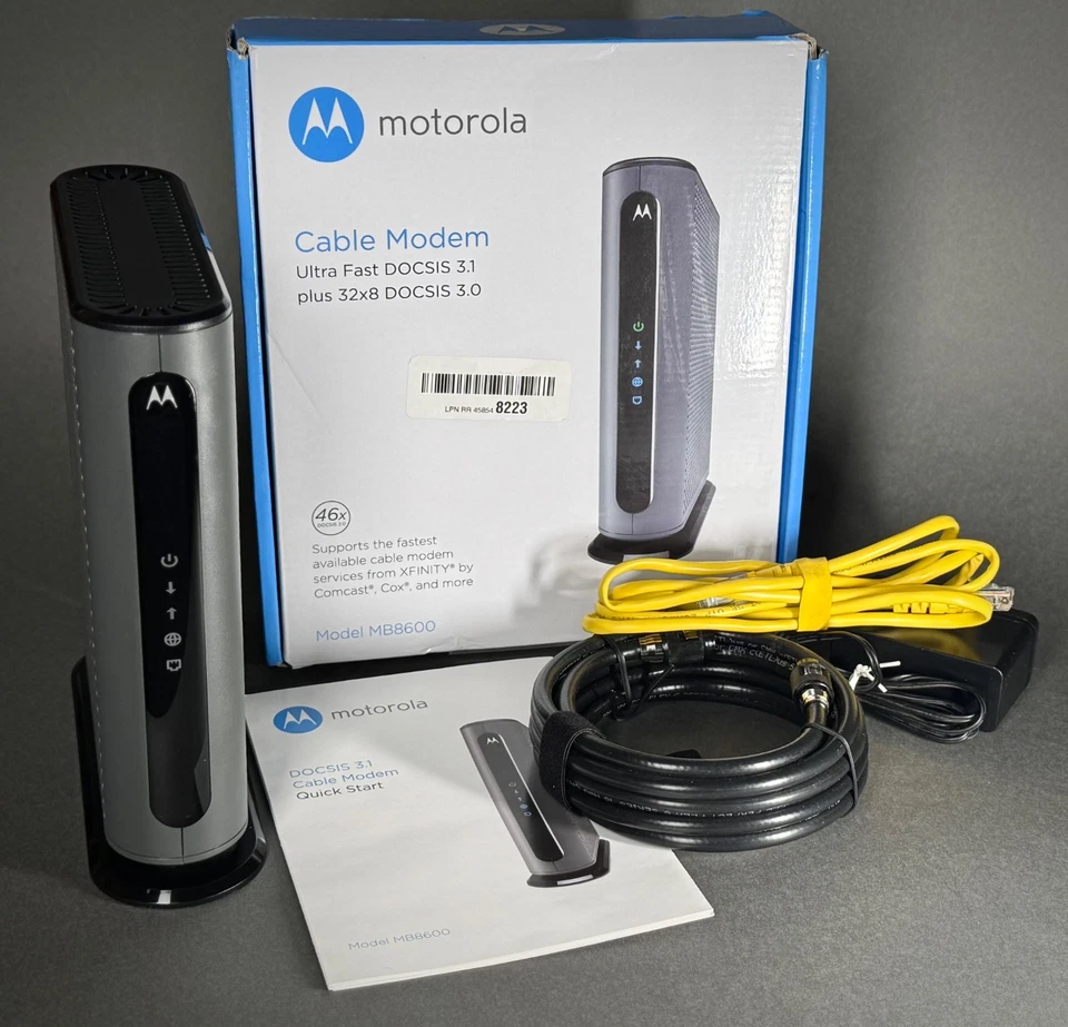 Motorola MB8600 Ultra Fast DOCSIS 3.1 Cable Modem Xfinity Plus 32x8 DOCSIS 3.0 - Image 2 of 4