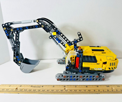 LEGO 42121 Technic Heavy Duty Excavator PLEASE READ