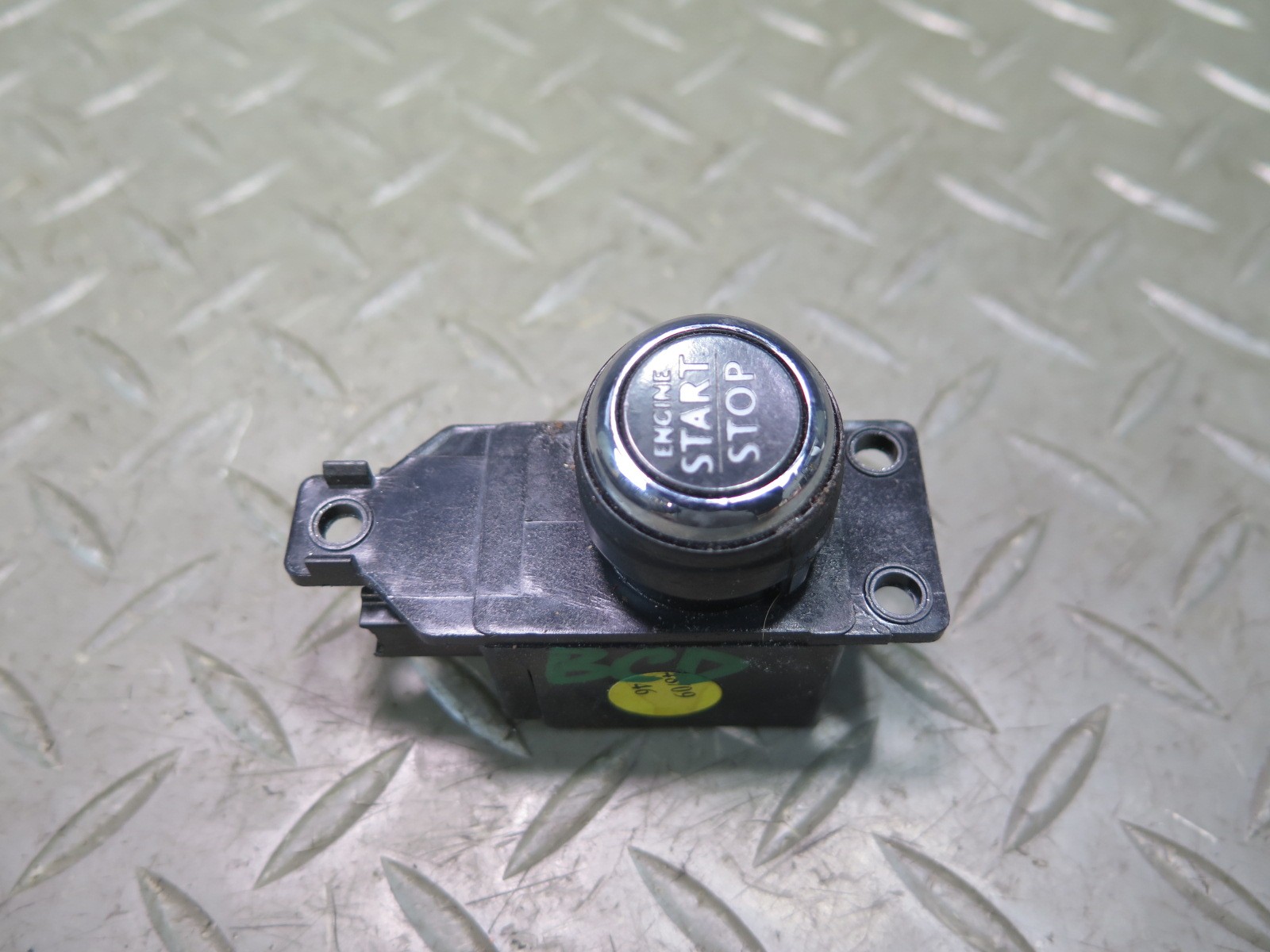 2006-2012 BENTLEY FLYING SPUR ENGINE START STOP IGNITION BUTTON SWITCH