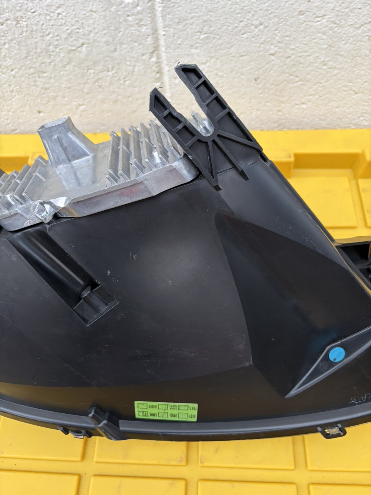ASTON MARTIN VANTAGE OEM 2017-2021 LEFT DRIVER SIDE HEADLIGHT COMPLETE