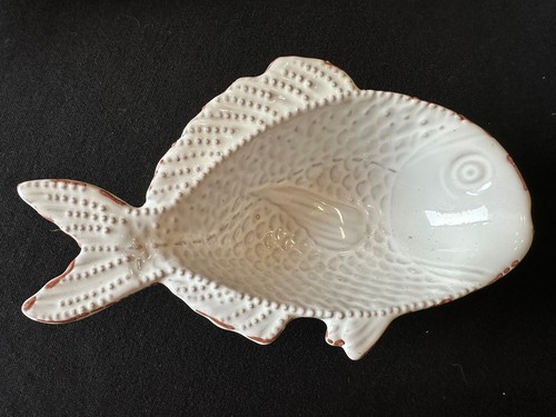 3 Mud Pie Fish Shaped Dip Bowls Mini Distressed Rustic Look Set of 3 - Picture 5 of 13