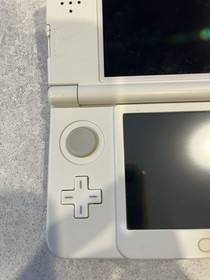 New Nintendo 3DS North American Console With Super Mario Plate