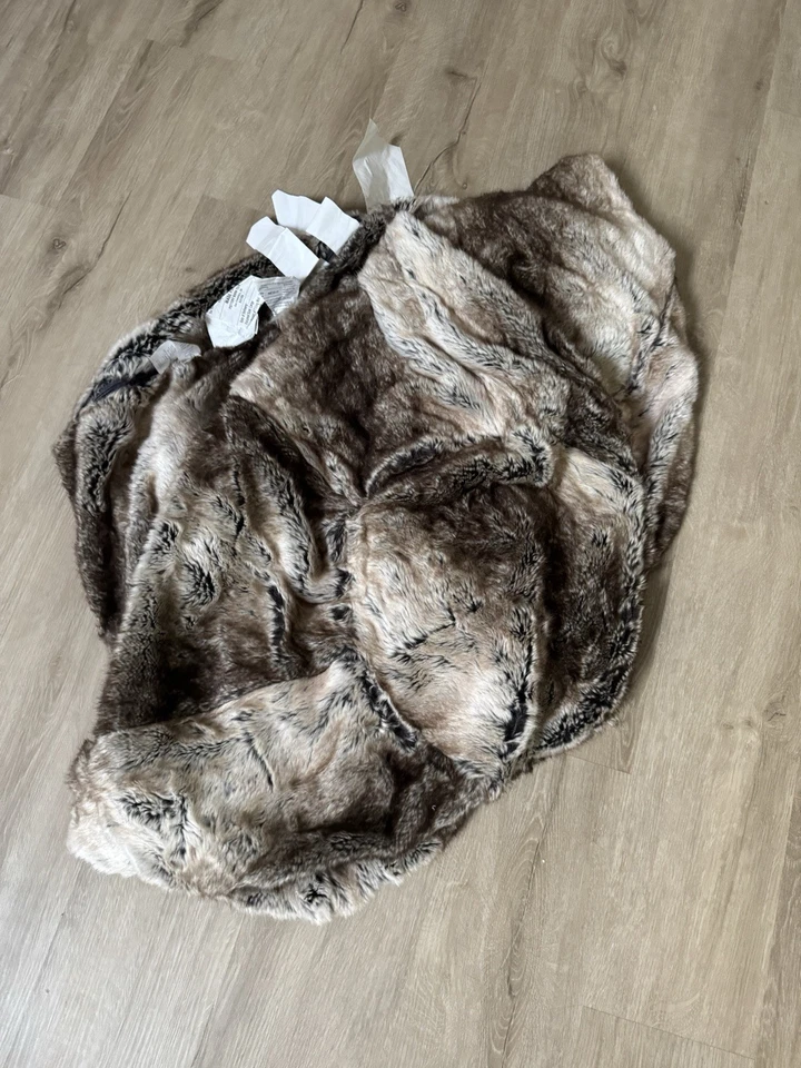 Pottery Barn Teen Chinchilla Bean Bag Slipcover  Faux Fur Large 41" - Image 3 of 4