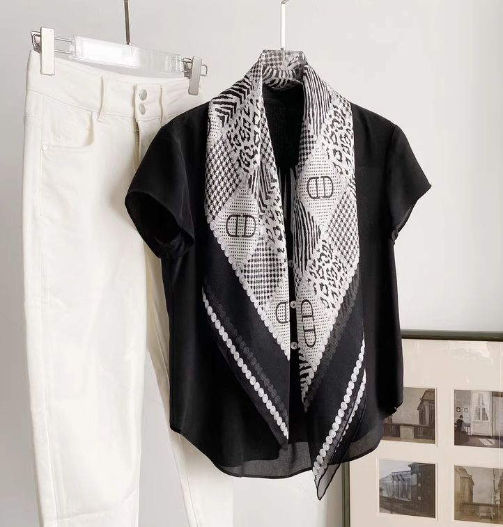 100%Silk Mulberry Wrap Shawl Square Horse pattern Print Bandanna Scarf 88X88cm