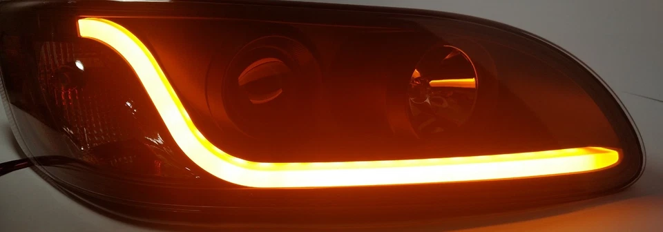 (RH) Blackout Headlight W/ Dual Function LED Running Light for Peterbilt - Image 2 of 4