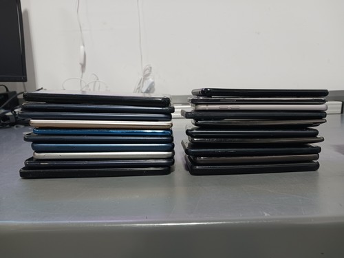 Lot x41 Android Phones As-Is/Broken/For Parts/Repair UNTESTED - Photo 8 sur 12