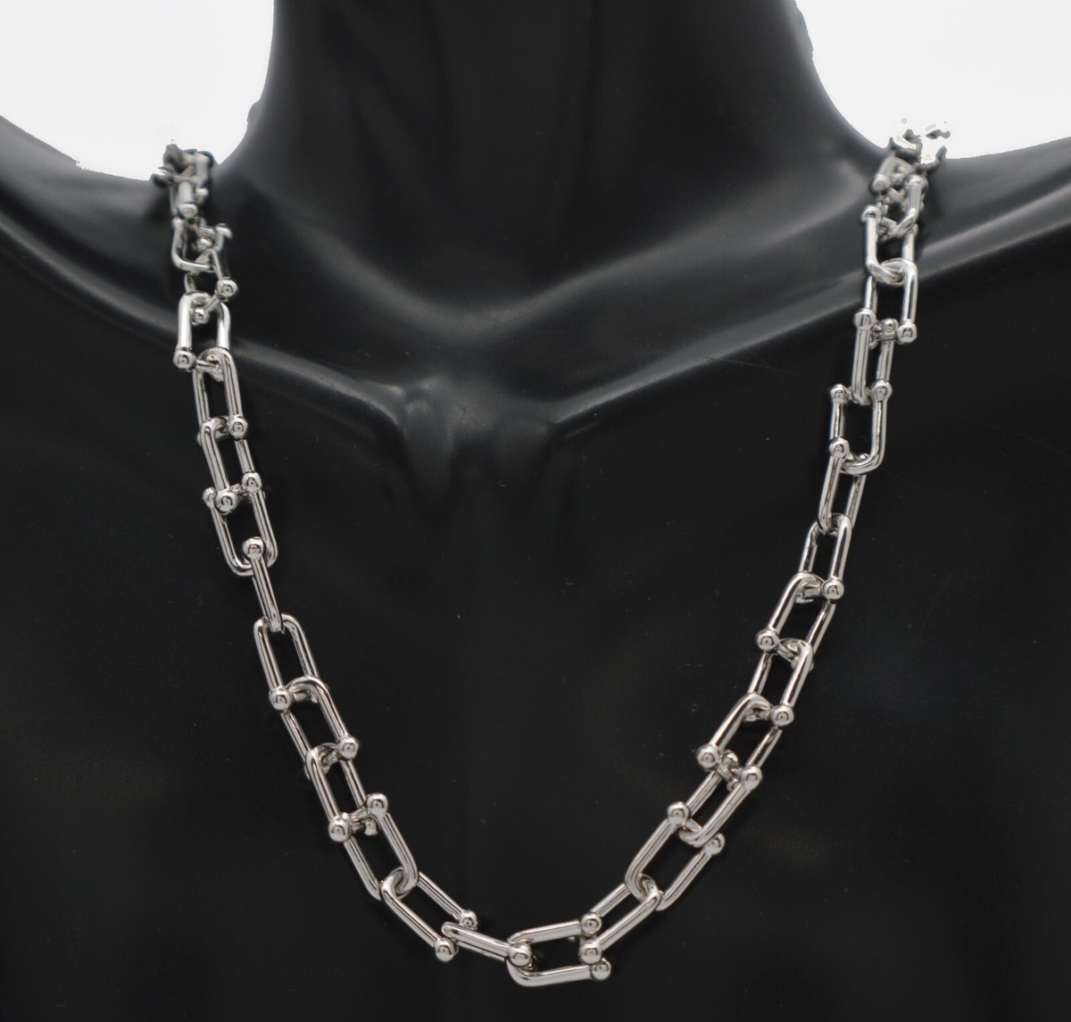 Solid 925 Sterling Silver Shiny U Link Necklace Chain 27.9gr Solid 925 Sterling Silver Shiny U Link Necklace Chain 27.9gr