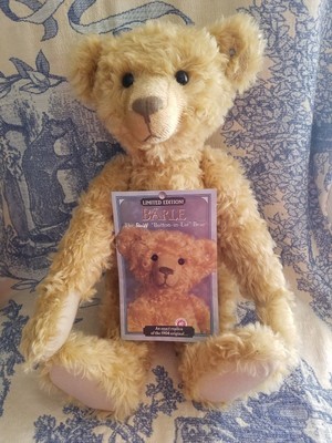 steiff bear button ear