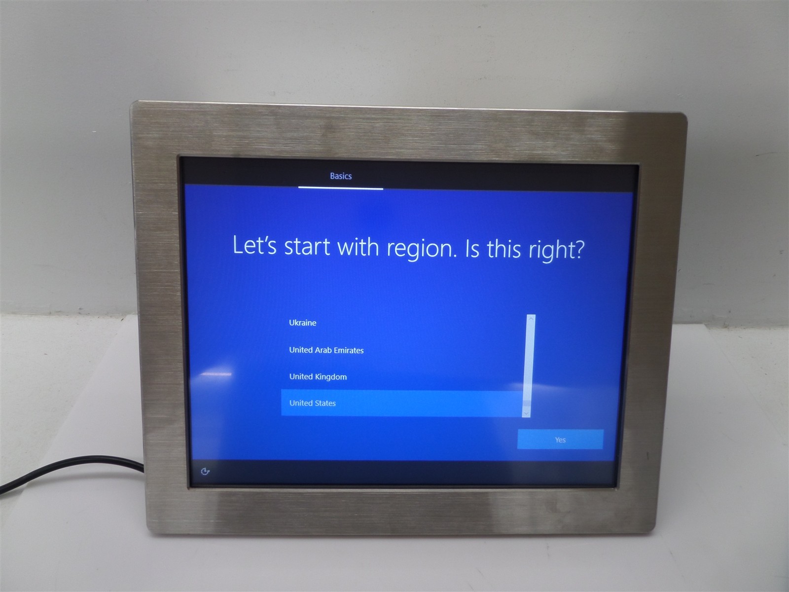 Arista ARP-2215AP 15" HMI Panel PC Config. G01-035-700 i7-3612QM 2.1GHz 16GB RAM