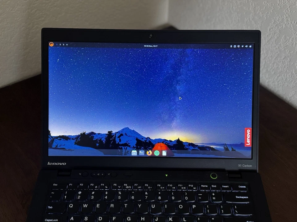 联想 Thinkpad X1 碳纤维笔记本电脑 i7-3667U 14 英寸高清 + 256GB 固态硬盘 8GB Ram Linux 完好 — 第 3/4 张图片