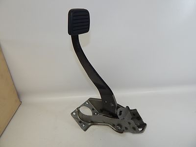 New OEM 2012-2016 Isuzu D-Max Brake Pedal Assembly Manual