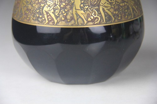 A MOSER DEEP AMTHEYST ART GLASS VASE W/CUT BACK CLASSICAL FRIEZE - Picture 5 of 17